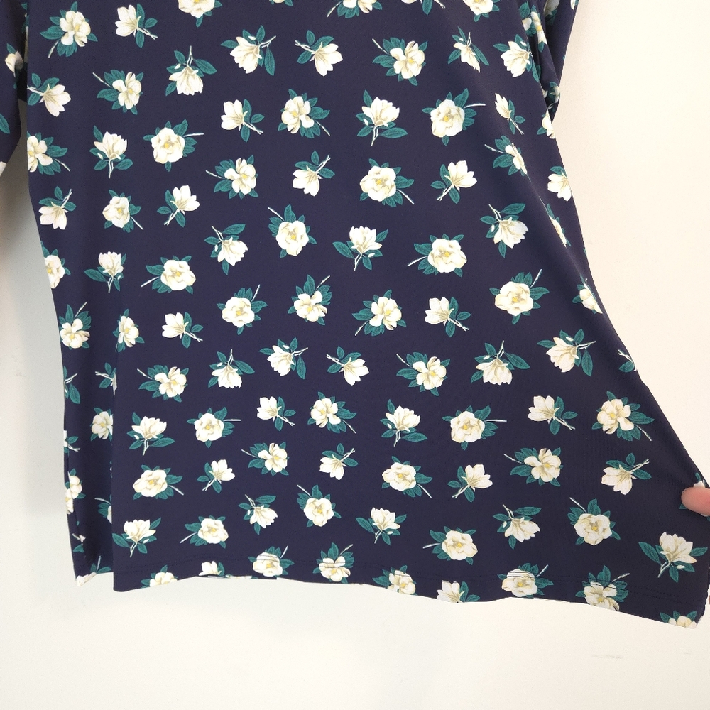 Draper James Land's End Women's Navy Floral Print Rash Guard Swim Top - Picture 3 of 12